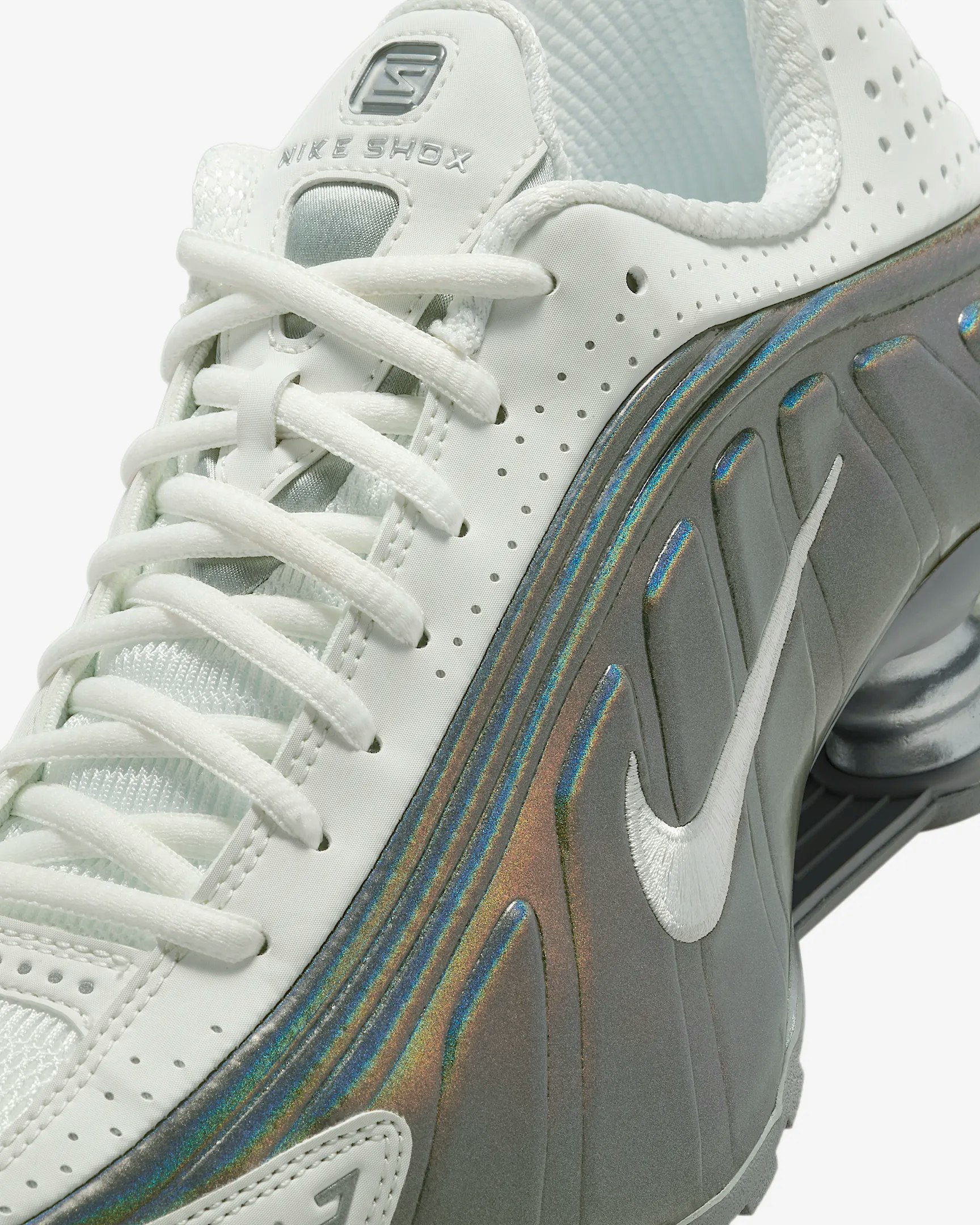 Nike Shox R4 "White Iridescent"