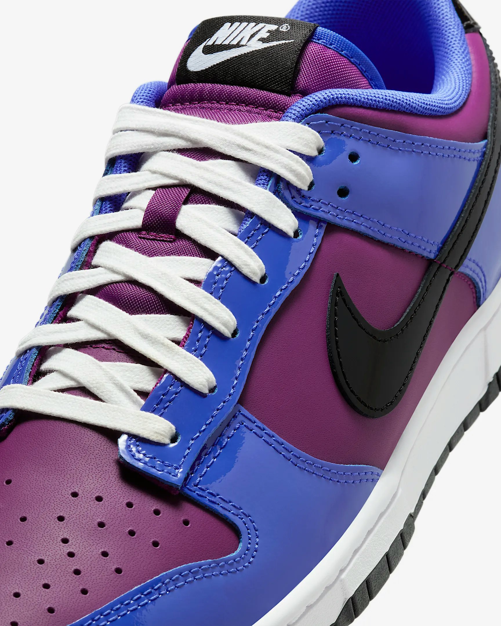 Nike Dunk Low SE "Paramount Blue"