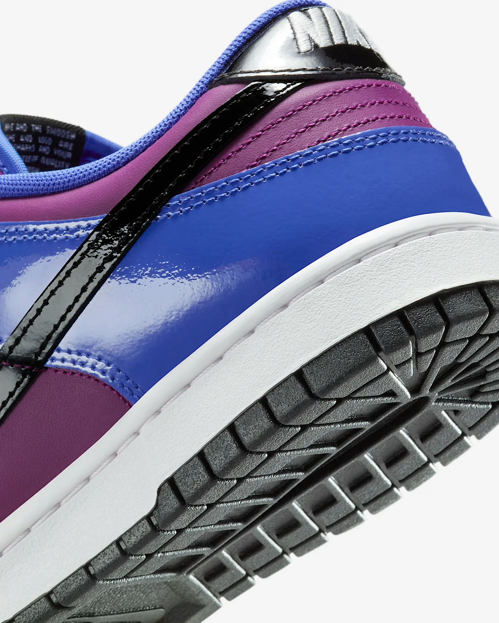 Nike Dunk Low SE "Paramount Blue"