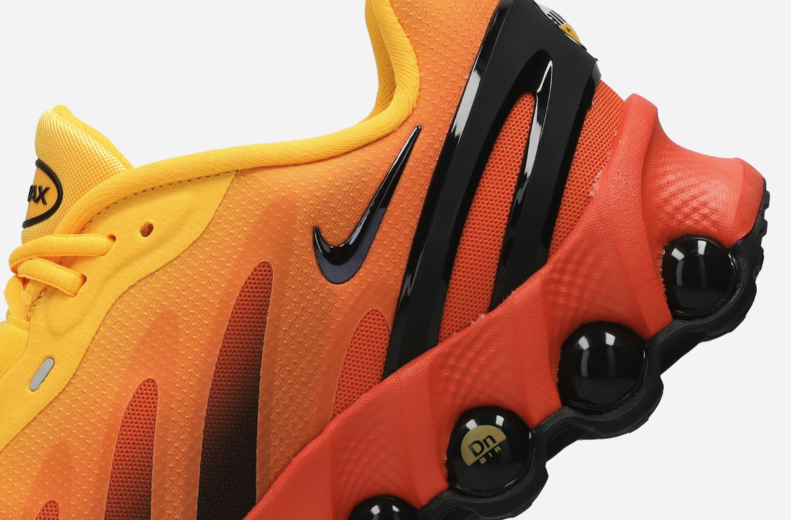 Nike Air Max DN8 "Team Orange"