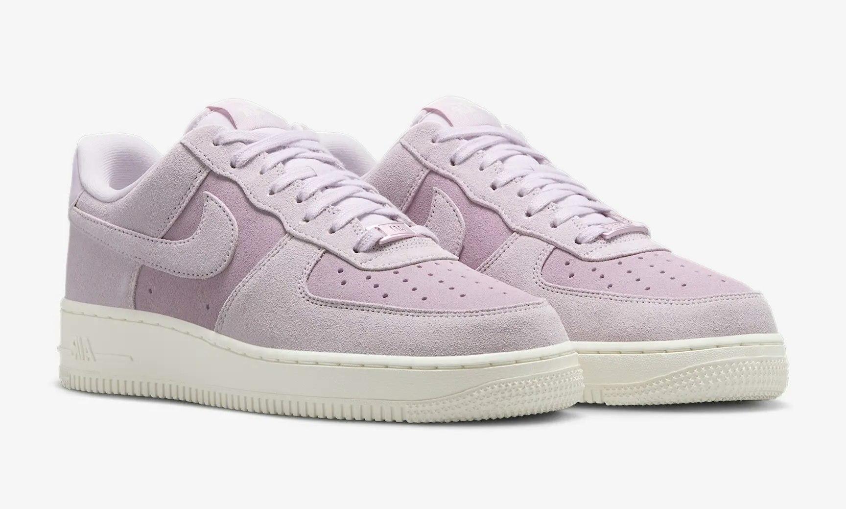 Nike Air Force 1 Low "Doll"