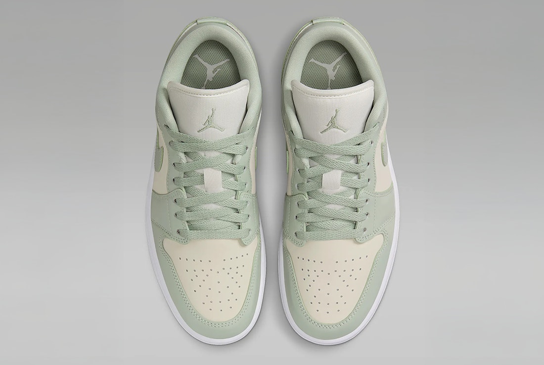 Air Jordan 1 Low SE "Seafoam"