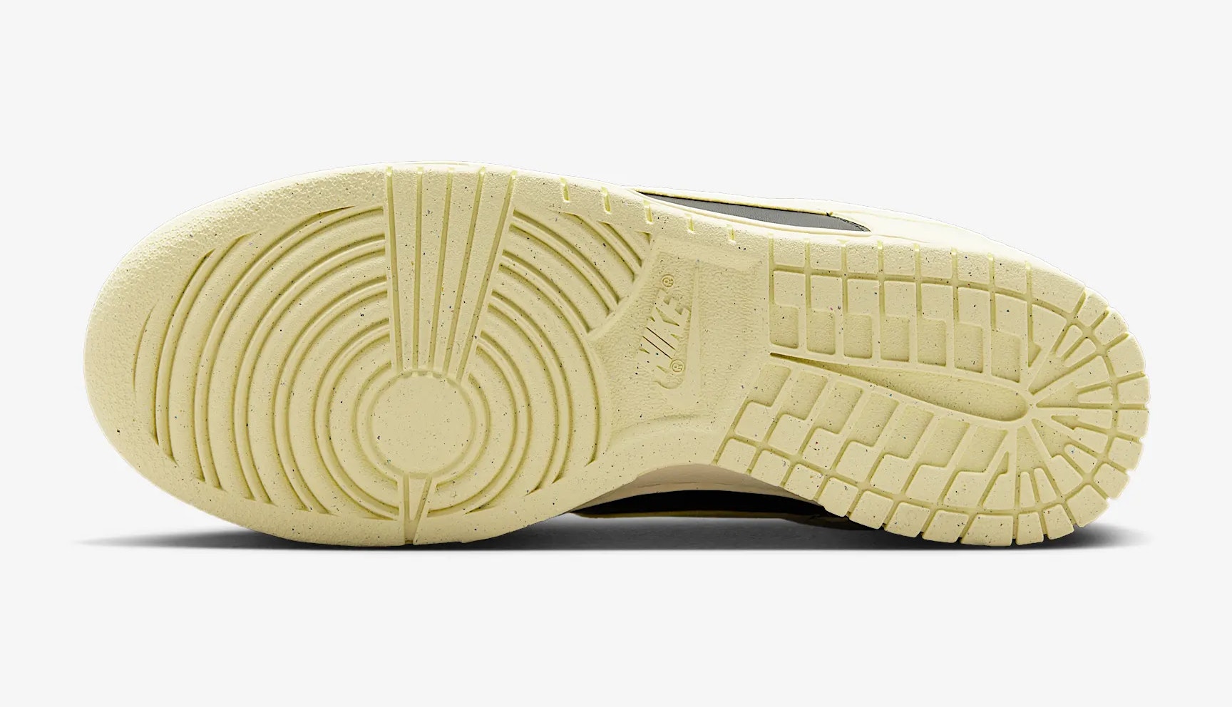 Nike Dunk Low "Alabaster"
