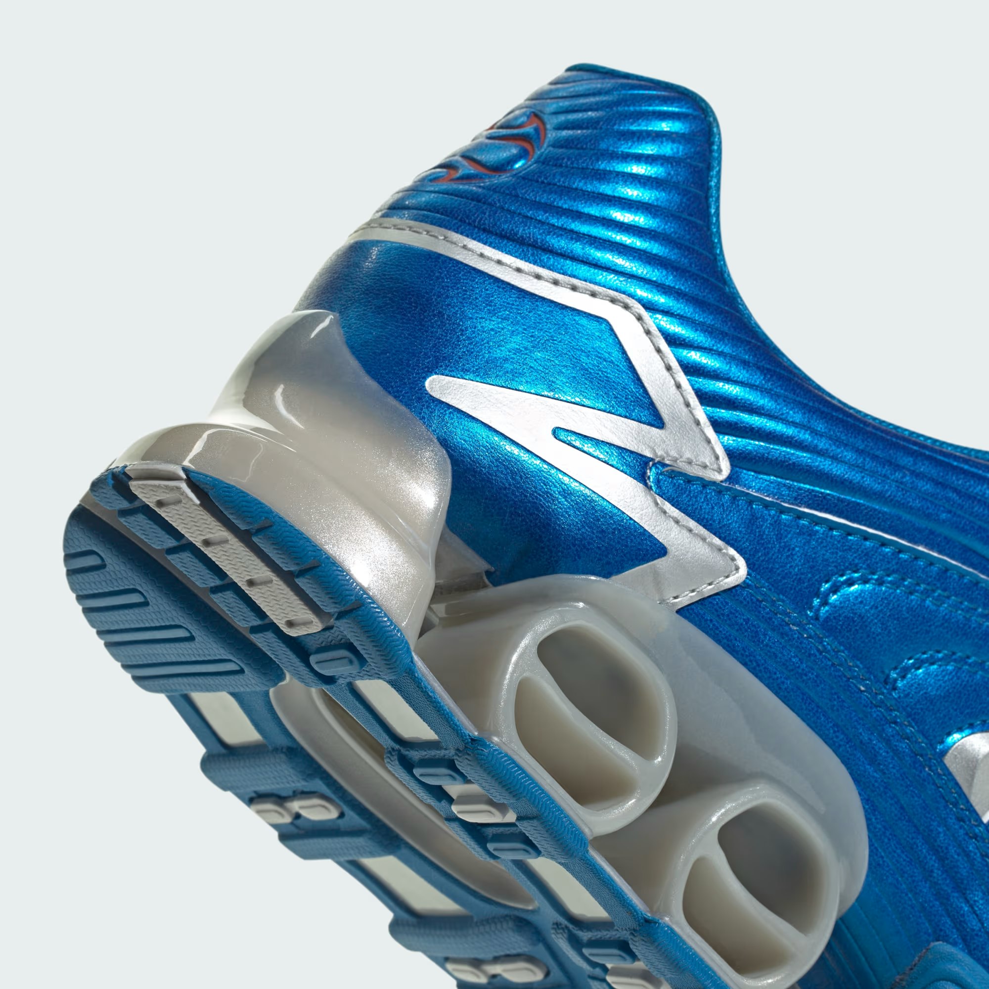 adidas Predator Megaride "Shock Blue"