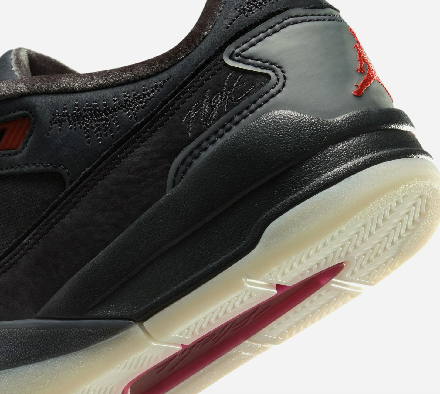 Who Decides War x Jordan Flight Court "Téla"