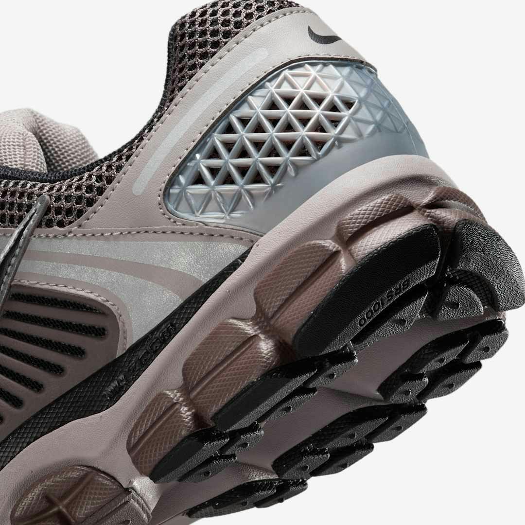 Nike Zoom Vomero 5 "Dark Violet Ore"