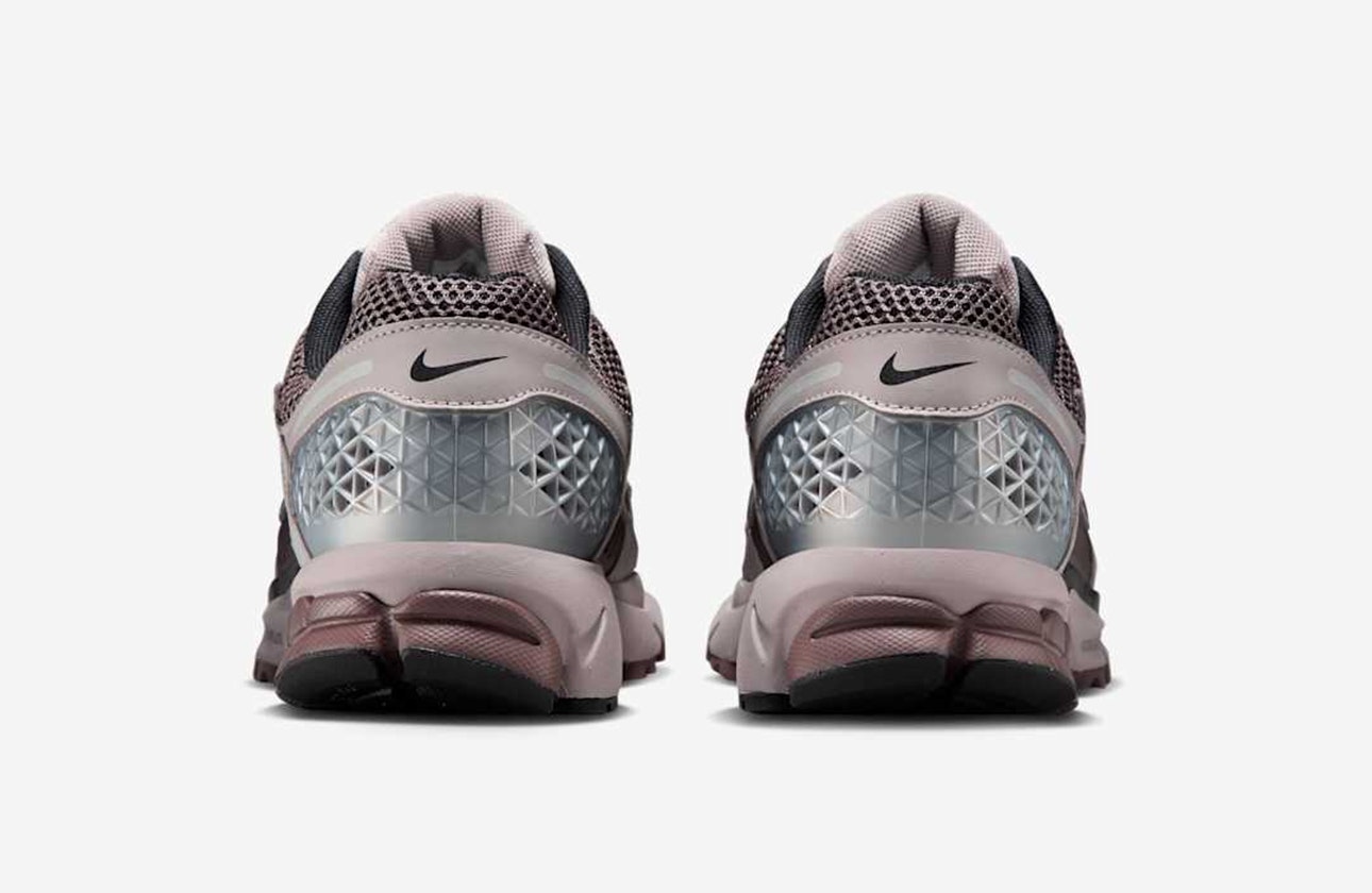Nike Zoom Vomero 5 "Dark Violet Ore"