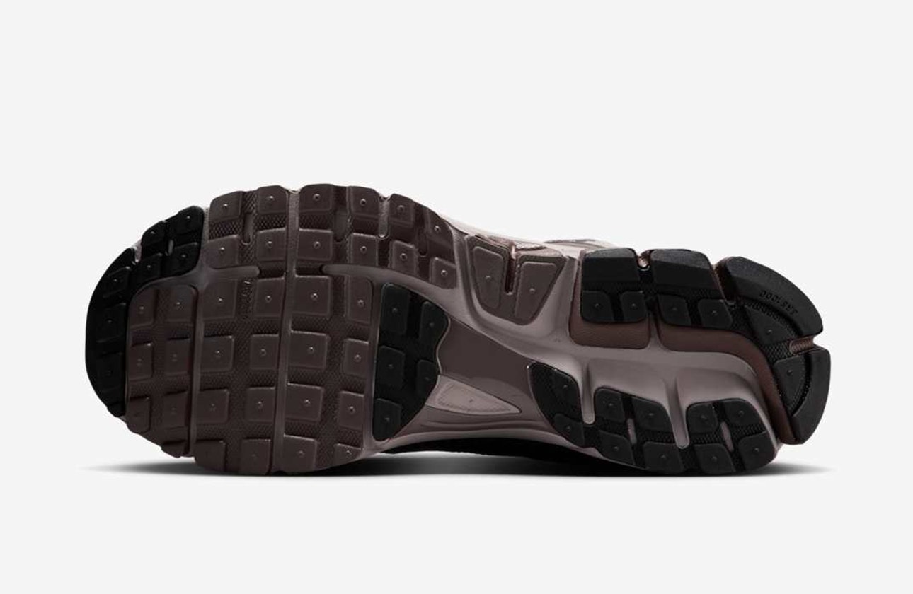 Nike Zoom Vomero 5 "Dark Violet Ore"