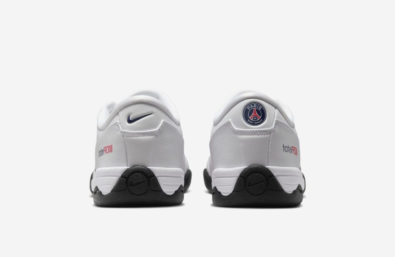 PSG x Nike Total 90 III "Challenge Red"