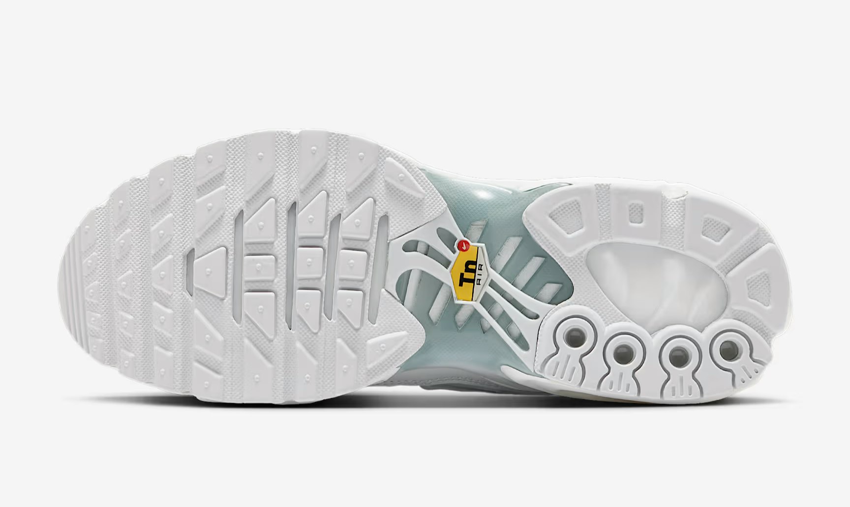 Nike Air Max Plus "Triple White"