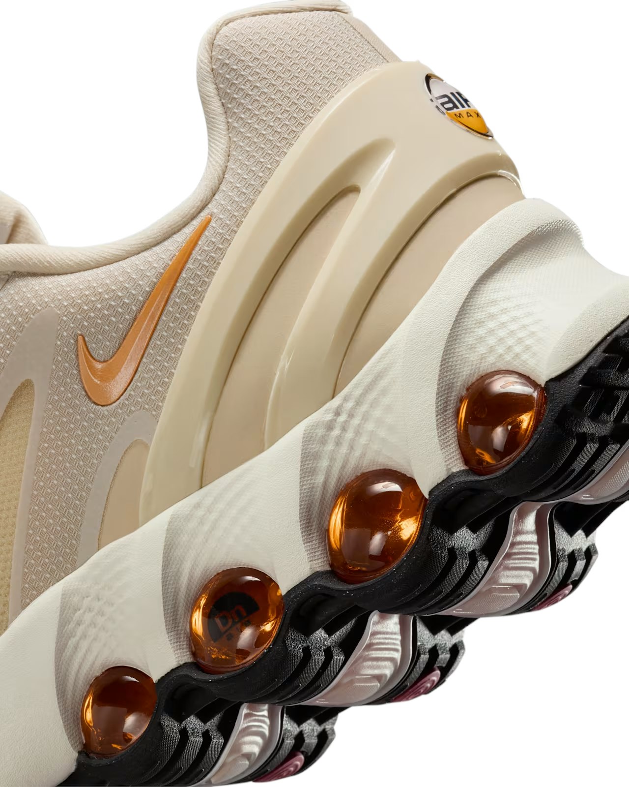 Nike Air Max DN8 "Light Khaki"
