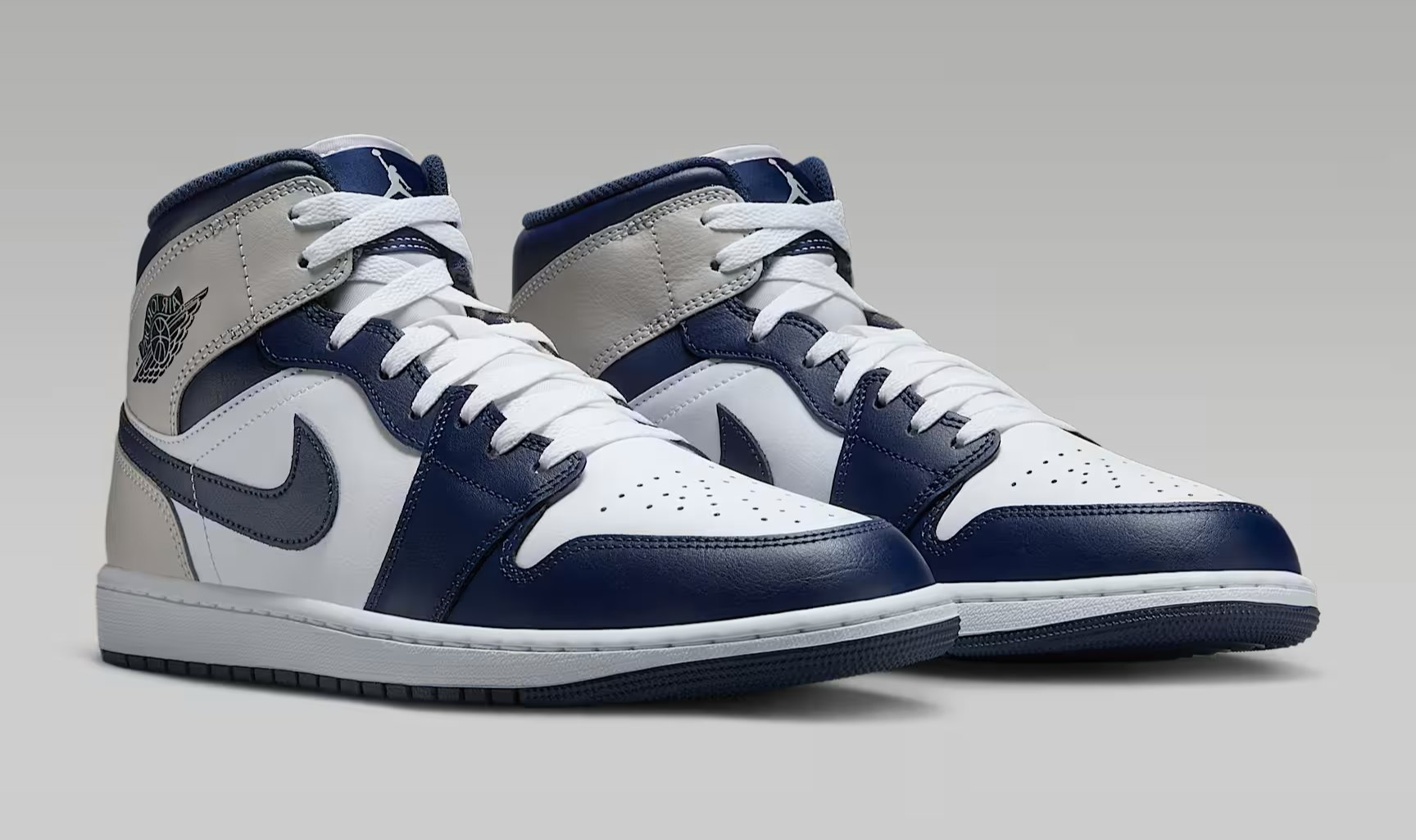 Air Jordan 1 High "Georgetown"