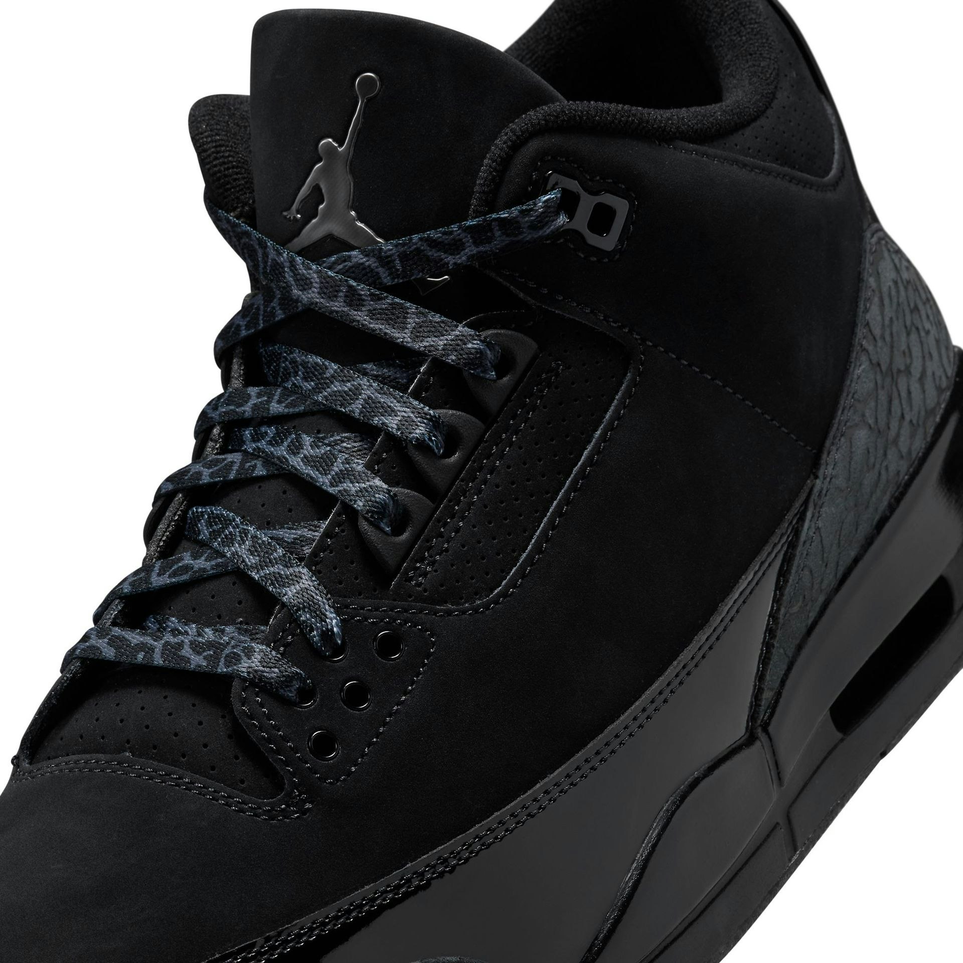 Air Jordan 3 Retro "Black Cat"