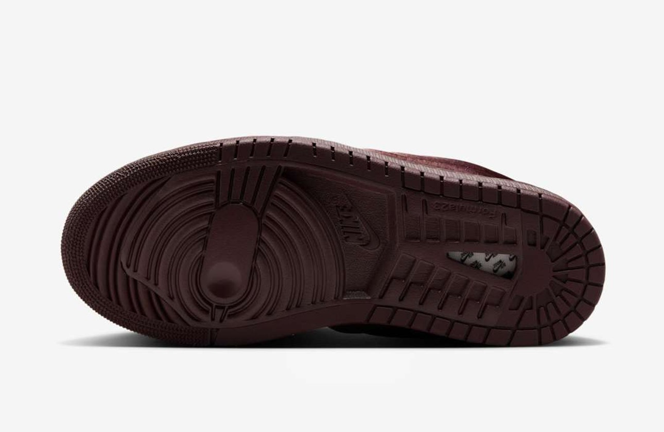 Air Jordan 1 Low MM "Satin Earth"