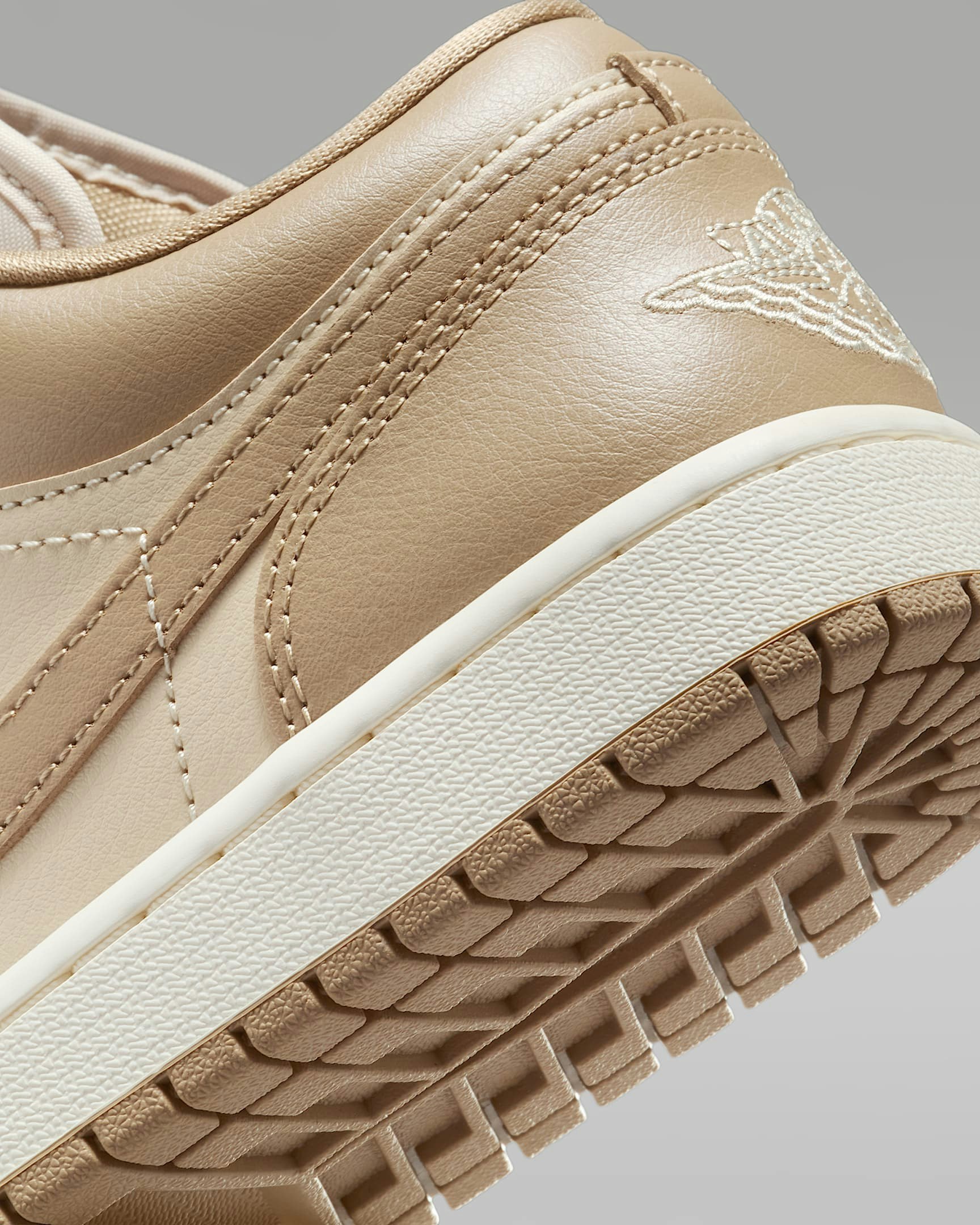Air Jordan 1 Low "Rattan"