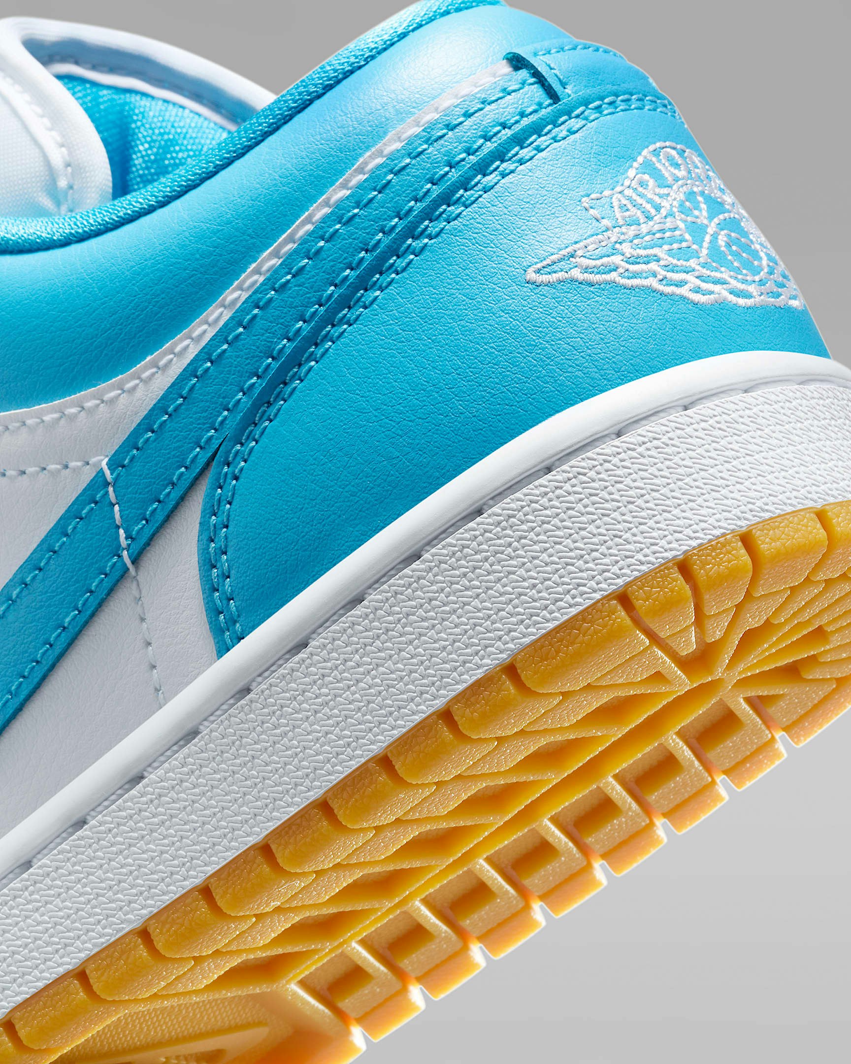 Air Jordan 1 Low "Dark Powder Blue"
