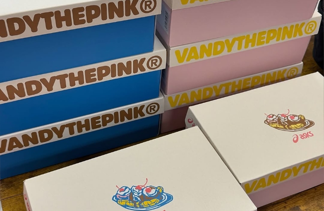 VANDYTHEPINK x atmos x Asics Gel-Nimbus 10.1 "Strawberry"
