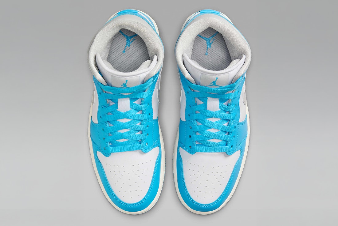 Air Jordan 1 Mid "Dark Powder Blue"