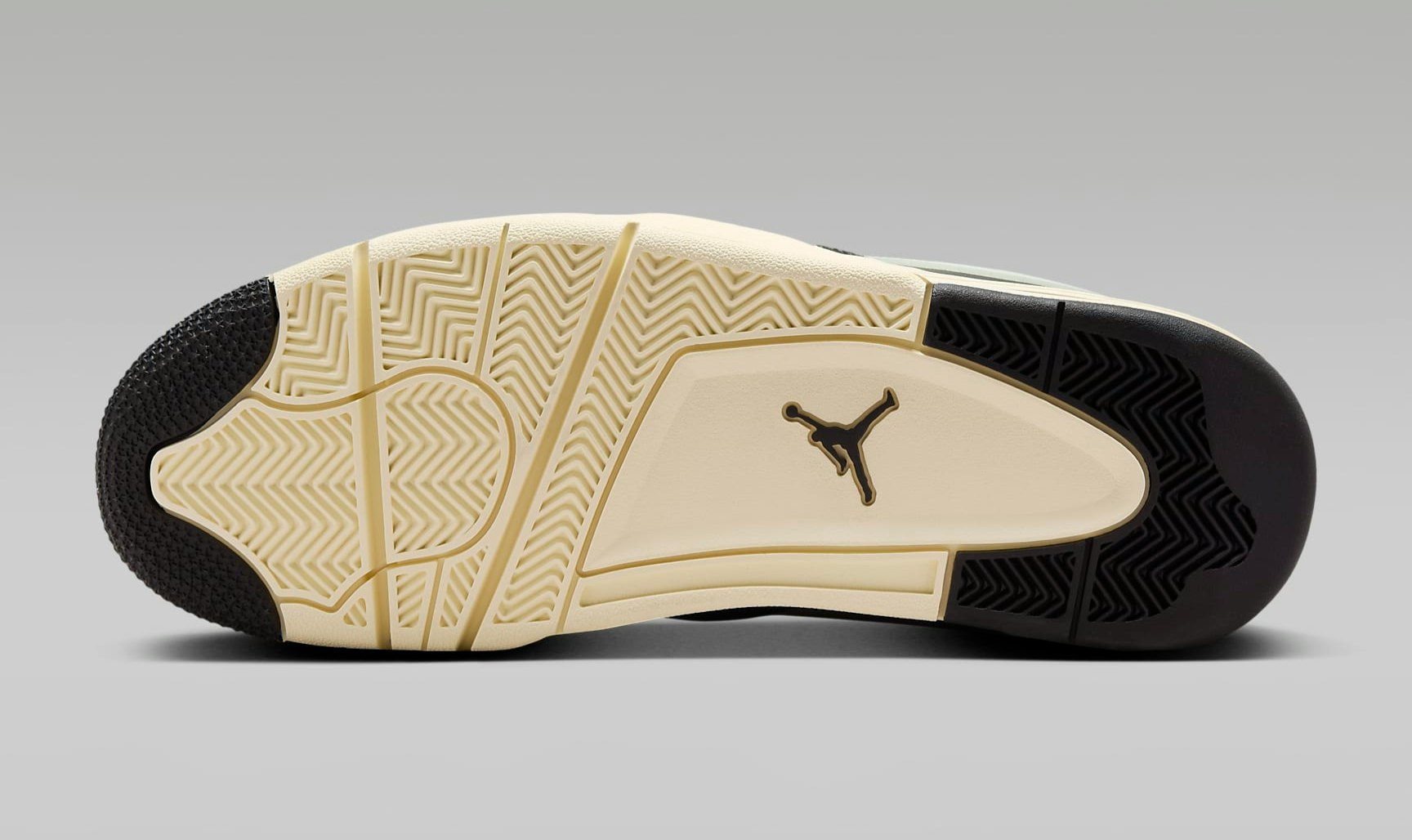 Air Jordan 4 RM "Black Sail"