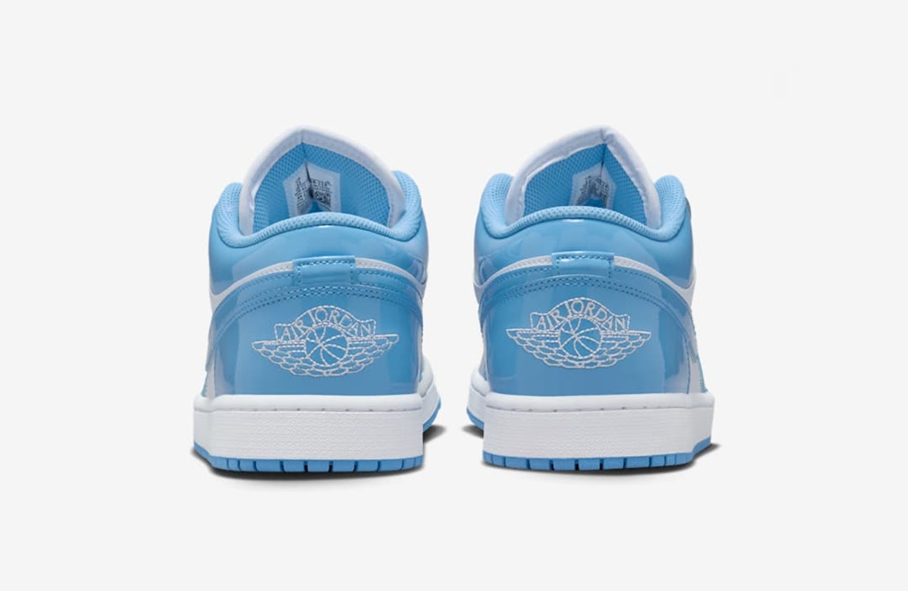 Air Jordan 1 Low SE "Legend Blue"