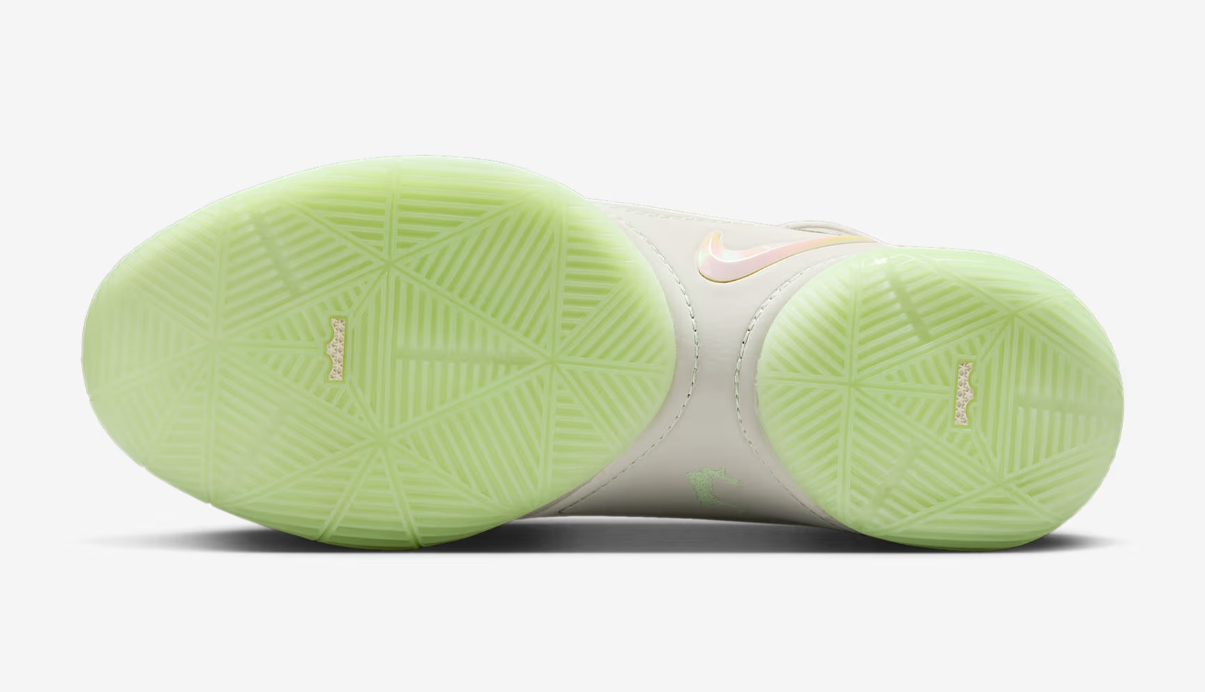 Nike LeBron 22 "Dunkman"
