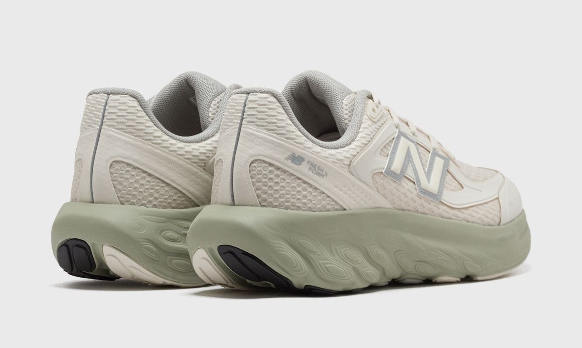 New Balance FF800 "Linen"