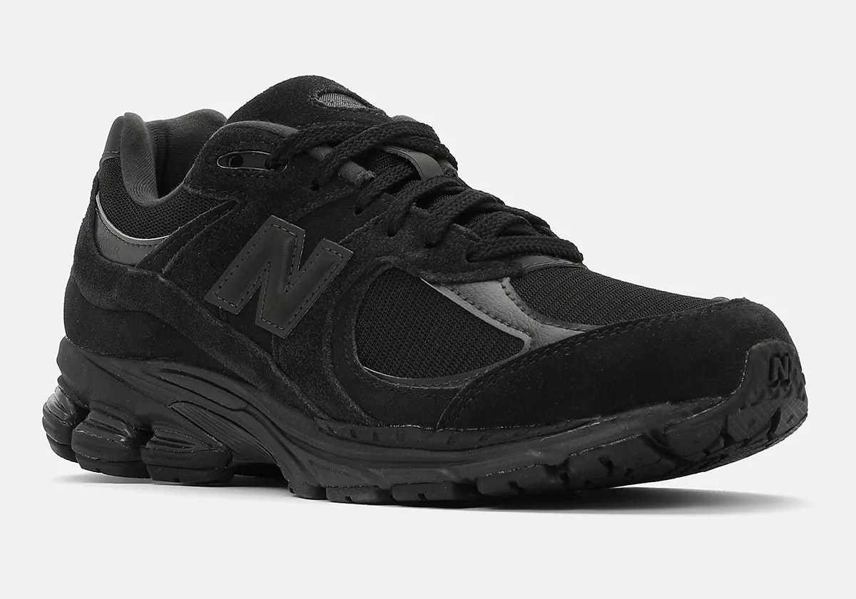 New Balance 2002R "Black Cat"