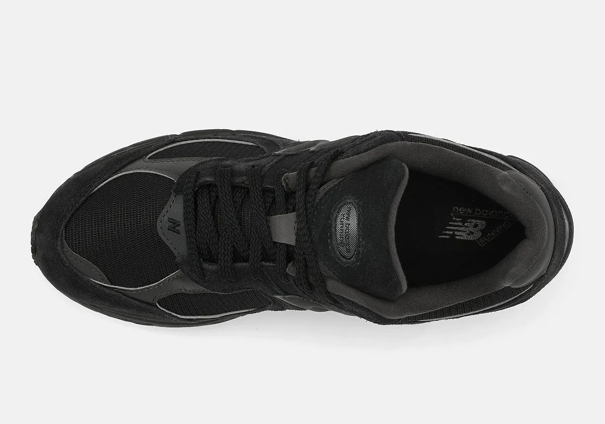New Balance 2002R "Black Cat"
