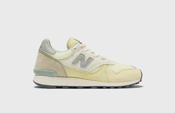 AURALEE x New Balance 475 Light Volt