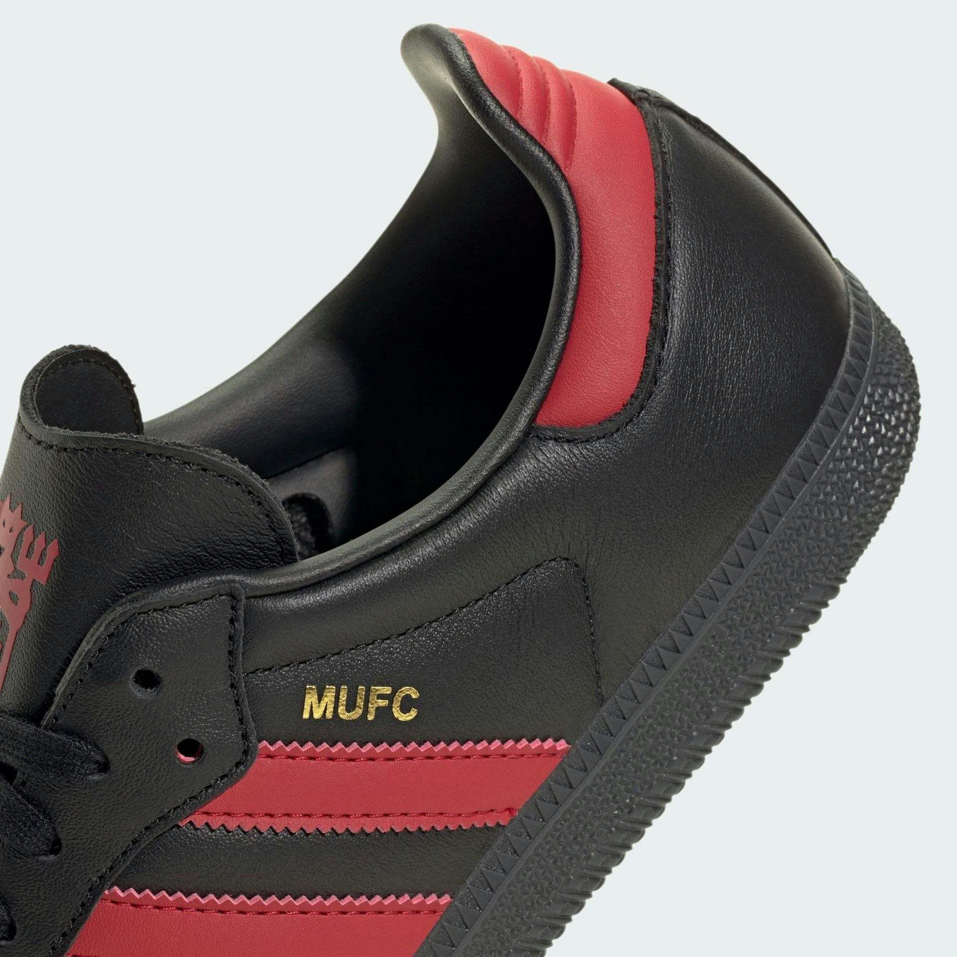 Manchester United x adidas Samba OG "Core Black"