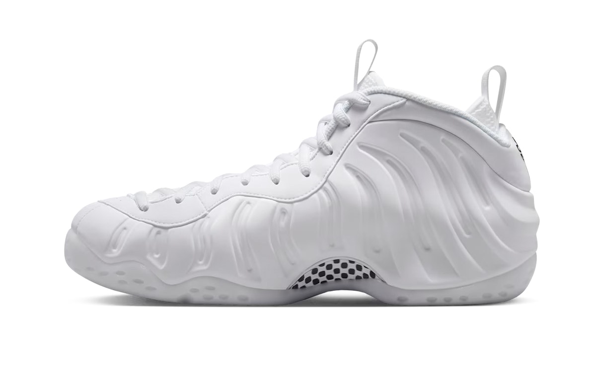 Nike Air Foamposite One Triple White