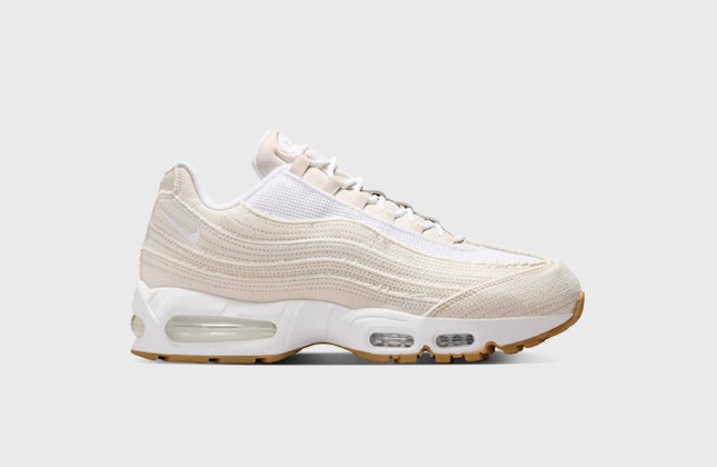 Levi's x Nike Air Max 95 OG Light Orewood Brown Levi's x Nike Air Max 95 OG Light Orewood Brown