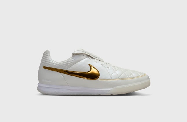 Ronaldinho x Nike Tiempo Legend Touch of Gold Ronaldinho x Nike Tiempo Legend Touch of Gold