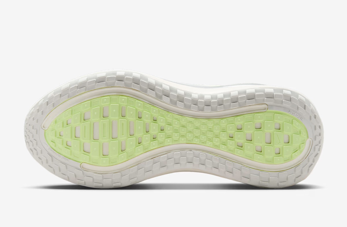 Nike Vomero Plus Barely Volt