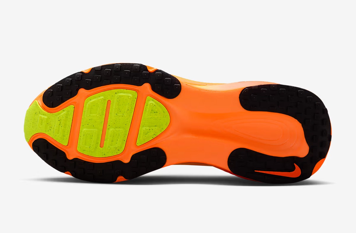 Nike Vomero 18 Total Orange