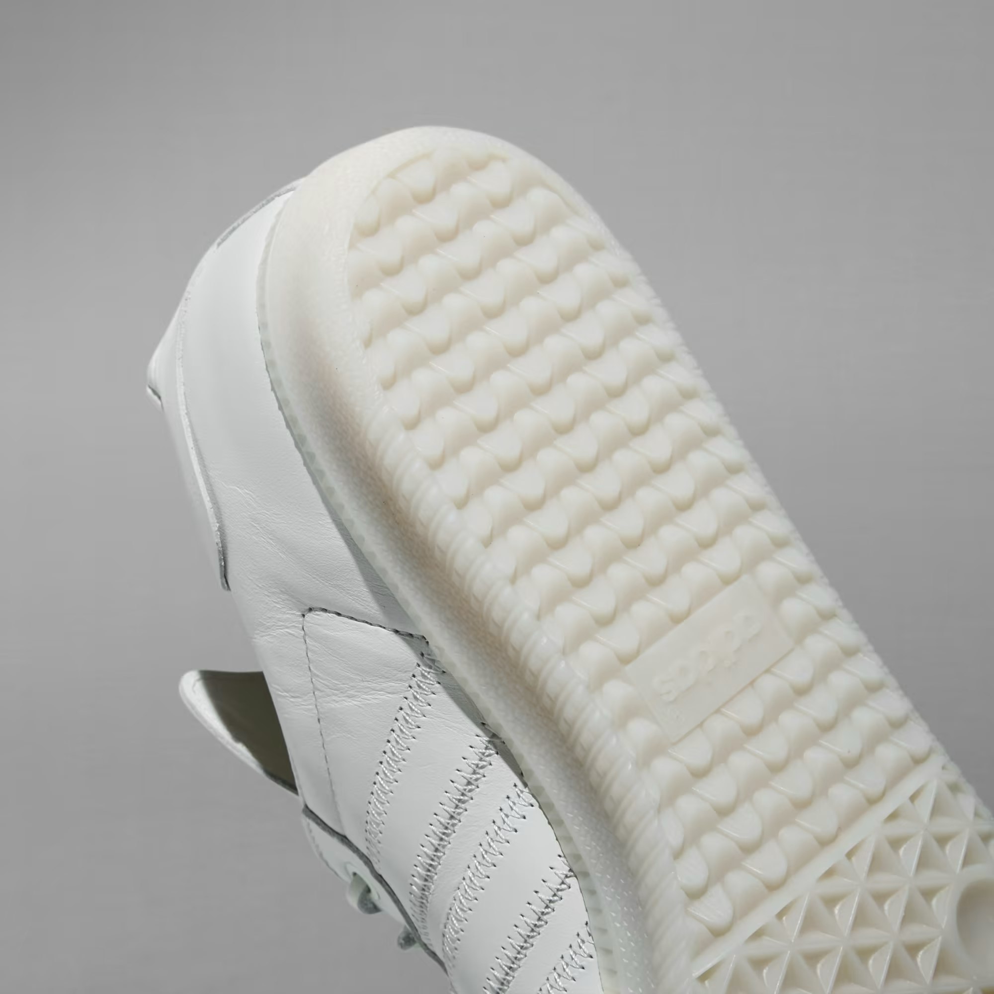 Pharrell Williams x adidas Samba "Humanrace" (Cloud White) Pharrell Williams x adidas Samba "Humanrace" (Cloud White)