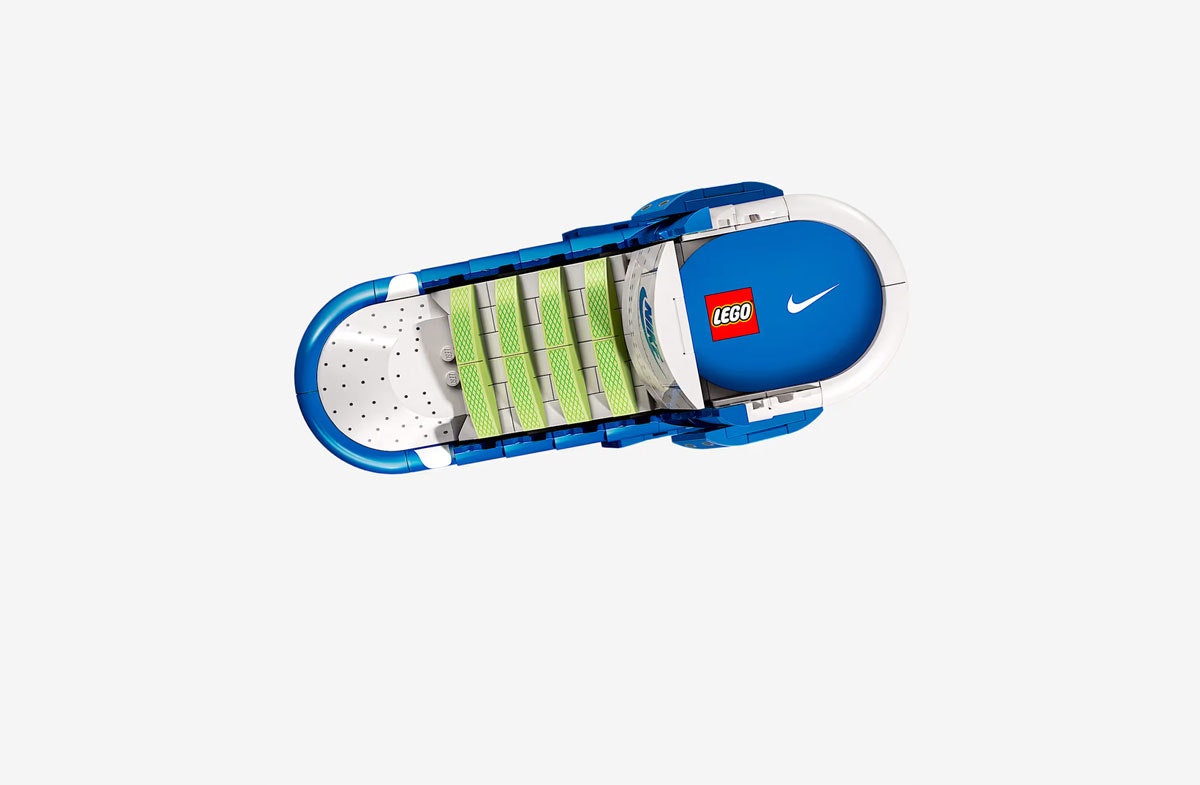 Lego x Nike Dunk Set