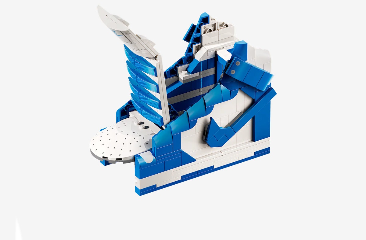 Lego x Nike Dunk Set