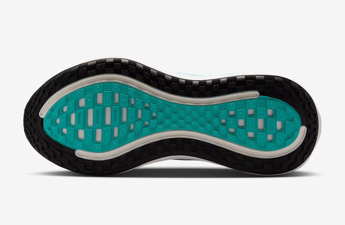 Nike Vomero Plus Mint Foam