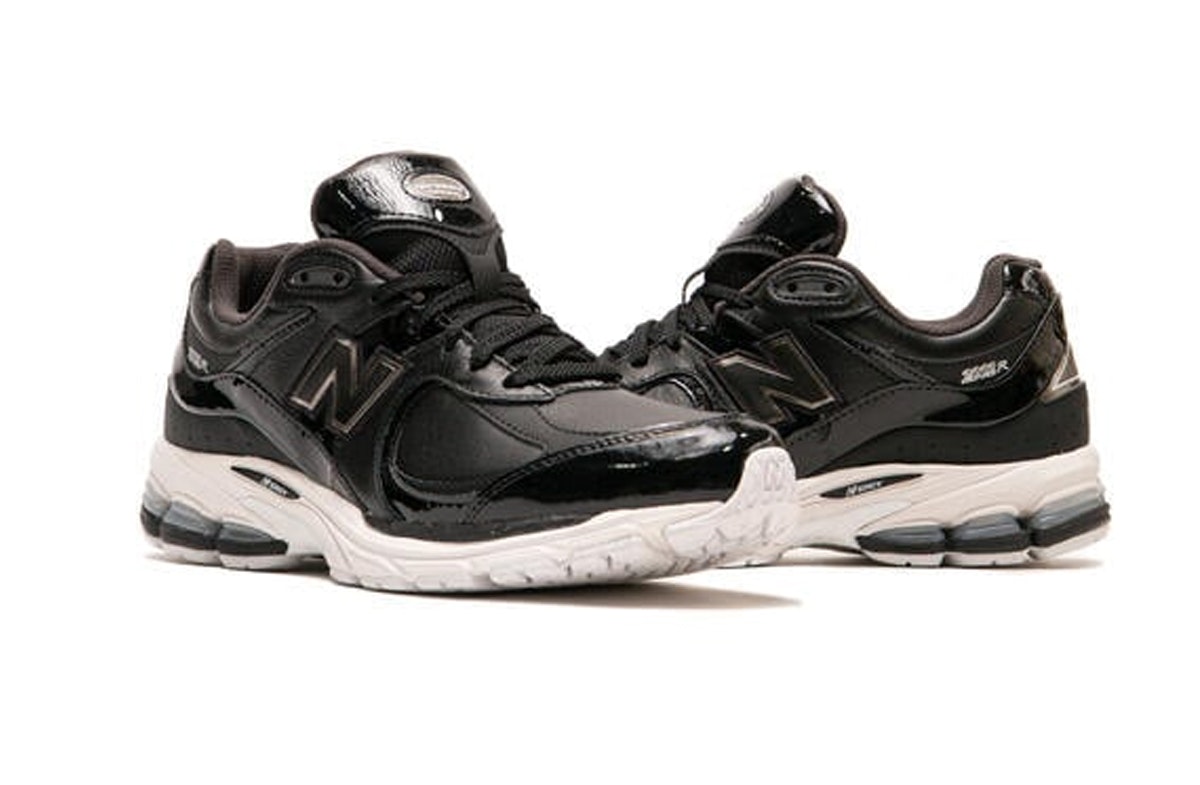 New Balance 2002R Leather Pack Black