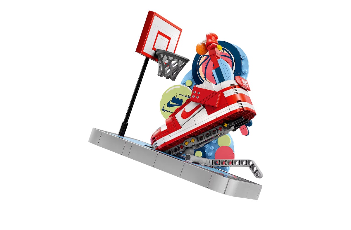 Lego x Nike Dunk Trickshot Set 43021