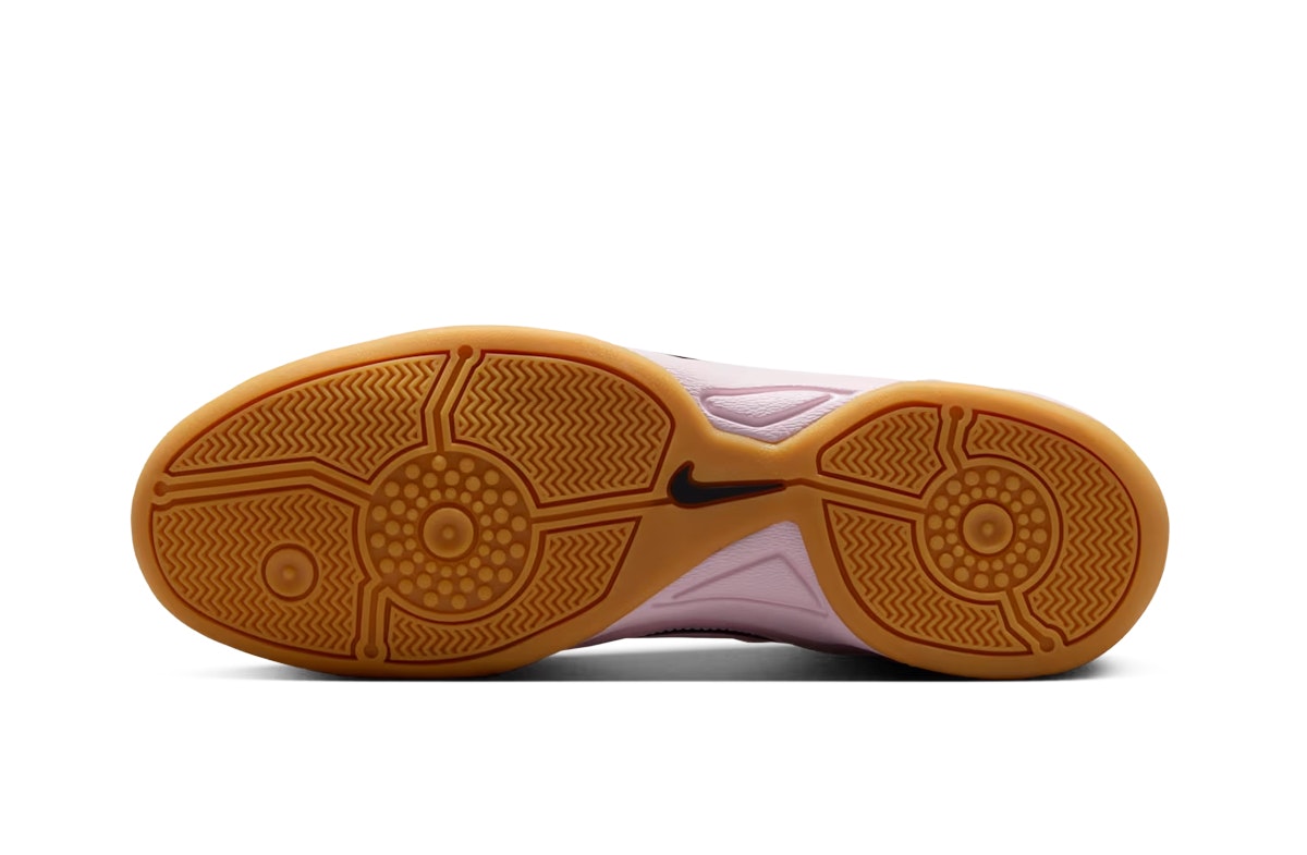 Nike Total 90 Pink Foam Gum Light Brown Nike Total 90 Pink Foam Gum Light Brown