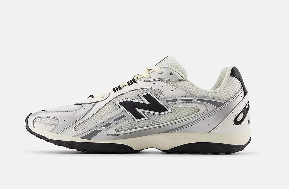 New Balance 204L Silver Metallic Black