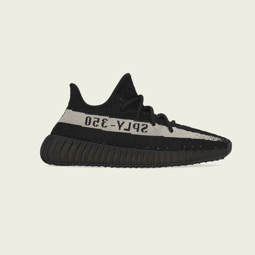 yeezy 350v2 oreo