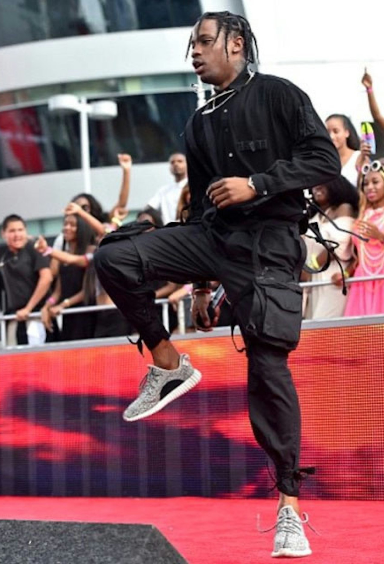 Goodbye Swoosh: Geht Travis Scott zu adidas?