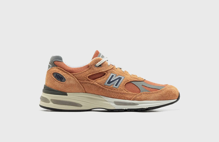 New Balance 991v2 Made in UK Gold Earth
