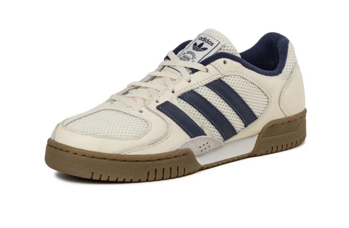 adidas Consortium Fechten Indoor Off White adidas Consortium Fechten Indoor Off White