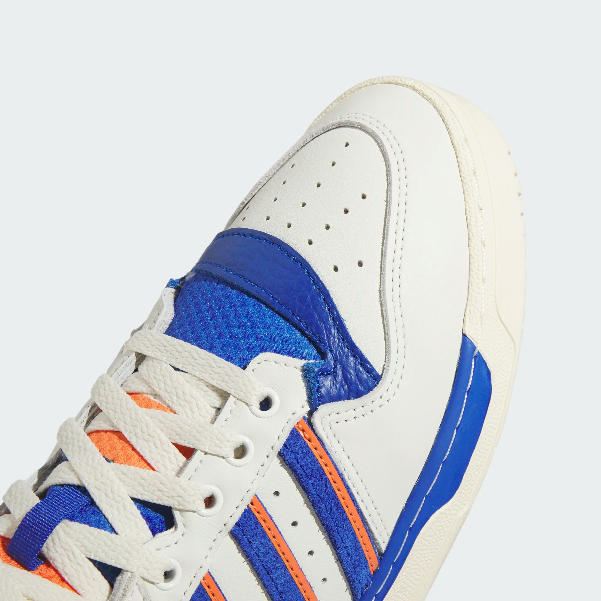 adidas Rivalry High "New York Knicks" (White Tint)