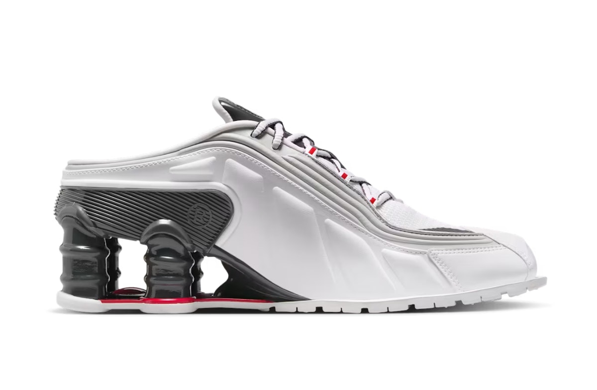 Martine Rose x Nike Shox MR4 Metallic Platinum Martine Rose x Nike Shox MR4 Metallic Platinum