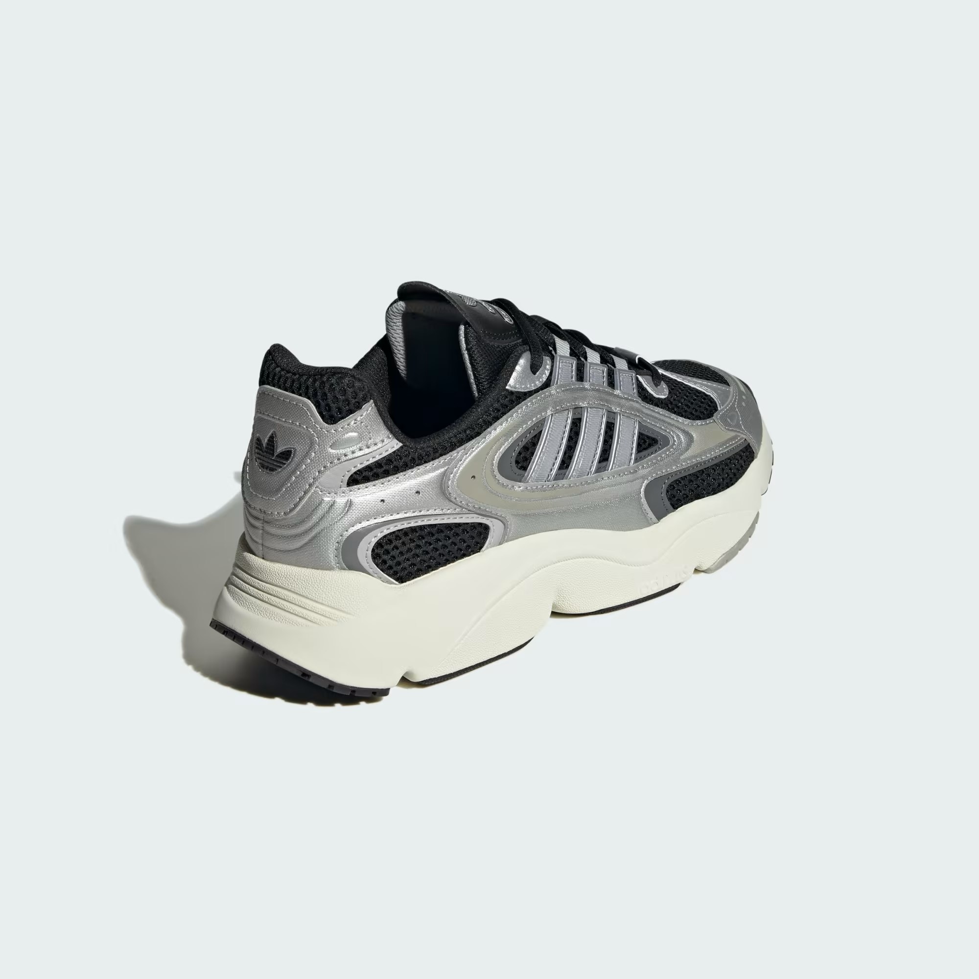 adidas Ozmillen "Oreo" adidas Ozmillen "Oreo"